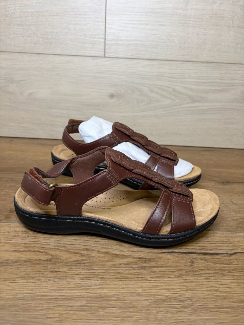 Collection by clarks laurieann Kay Brown sandals size 6.5M NWT